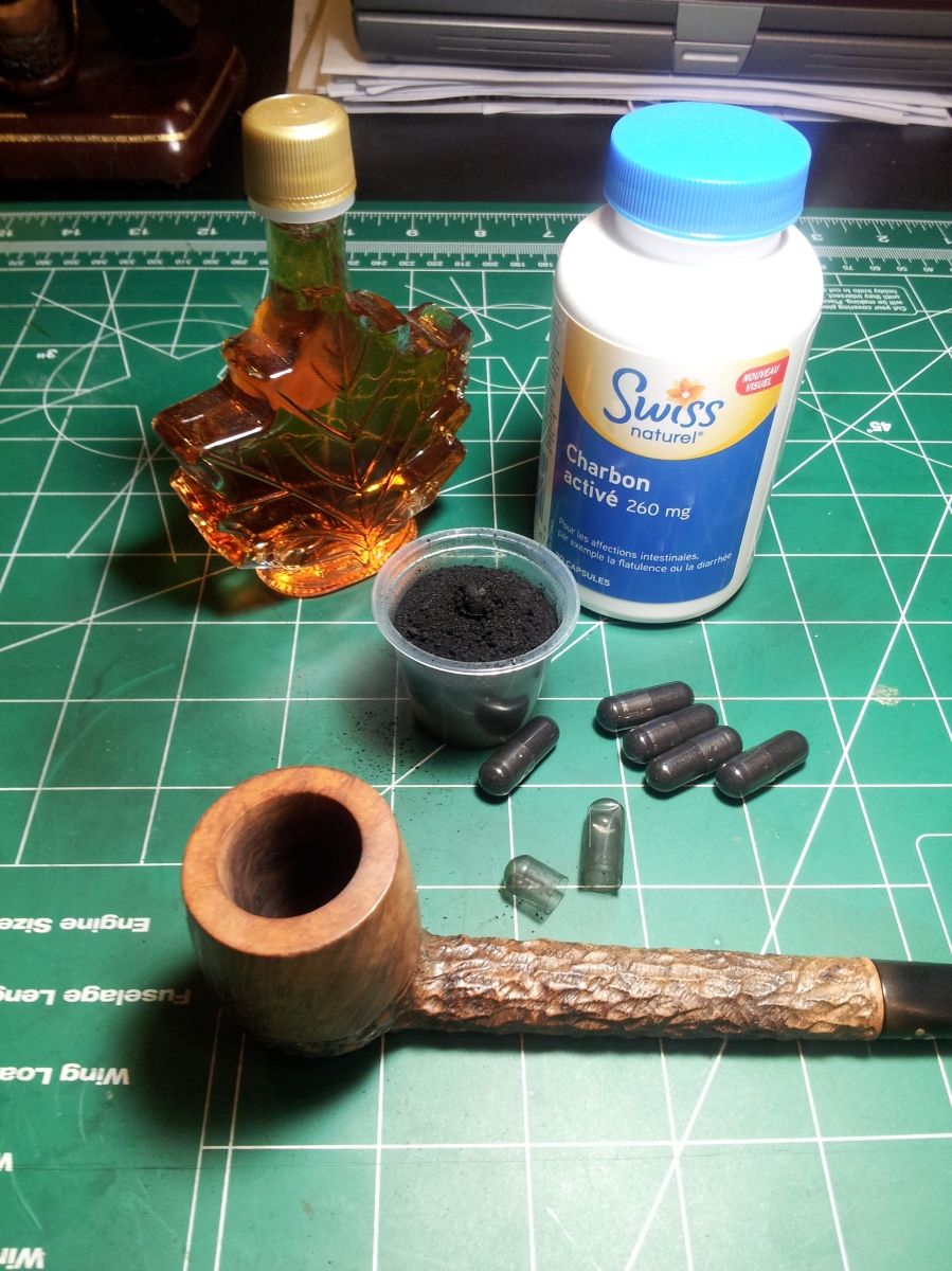 How to Clean a Wood Pipe in 4 Easy Steps